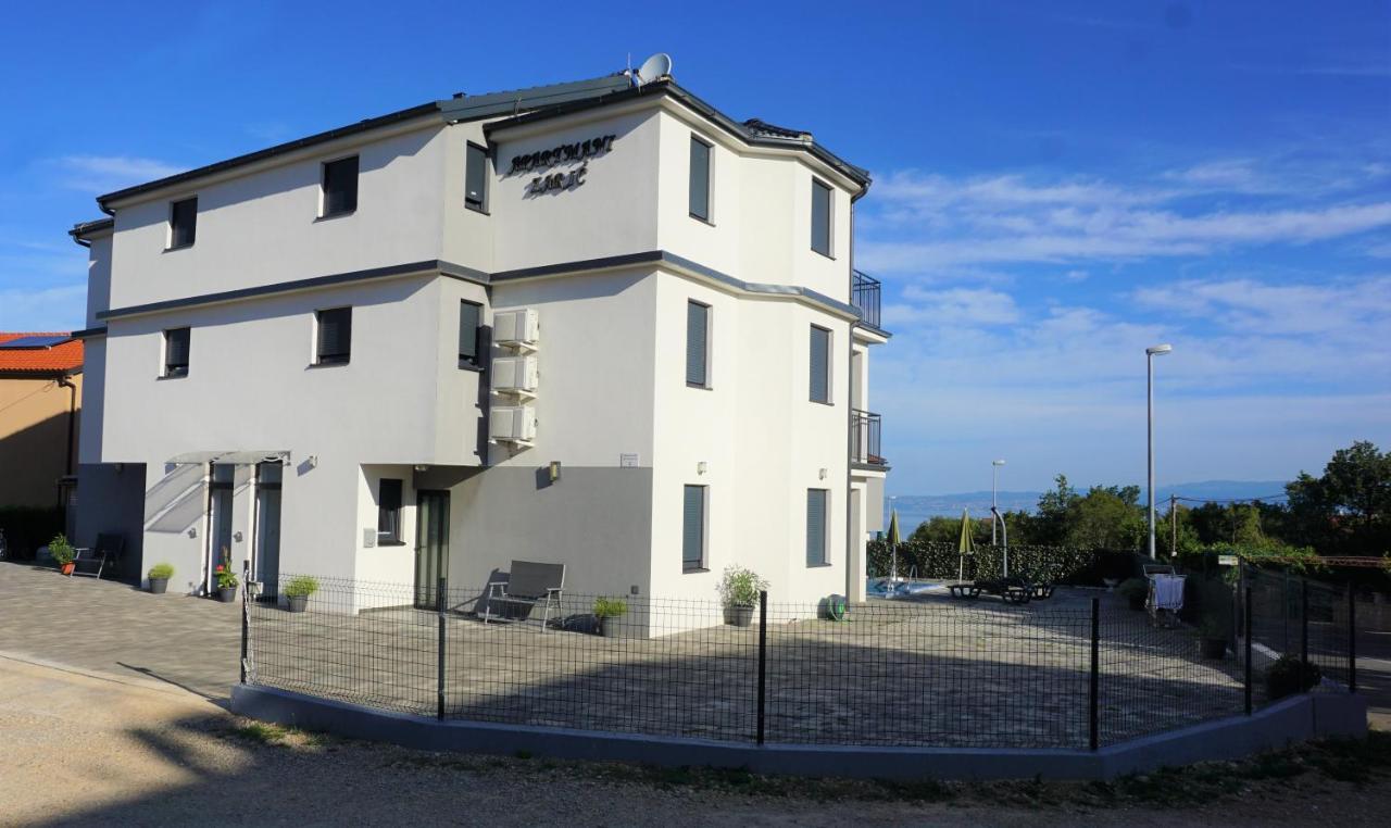 Apartmani Zaric Malinska Kültér fotó