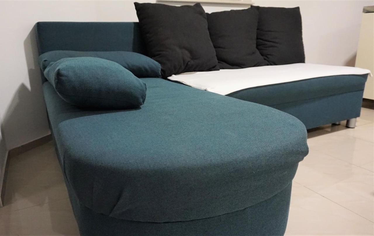Apartmani Zaric Malinska Kültér fotó